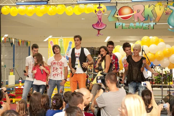 Eveniment PartyDJ București — sonorizare și lumini profesionale, fotografie 4